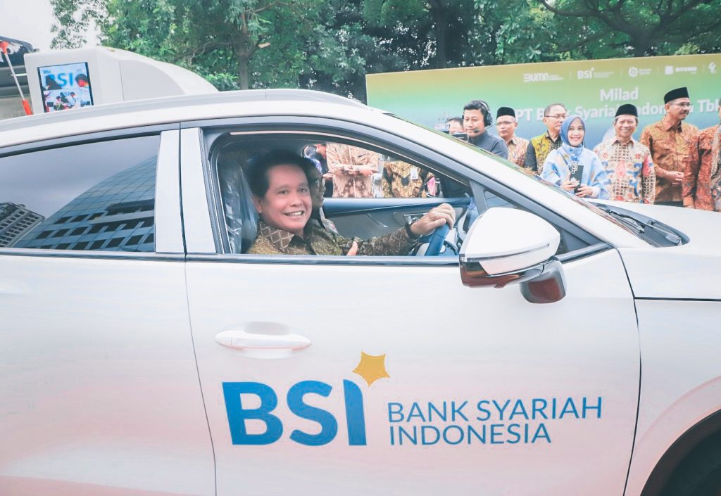BSI Kembangkan Ekonomi Hijau dengan Mobil Listrik dan Digital Carbon Tracking