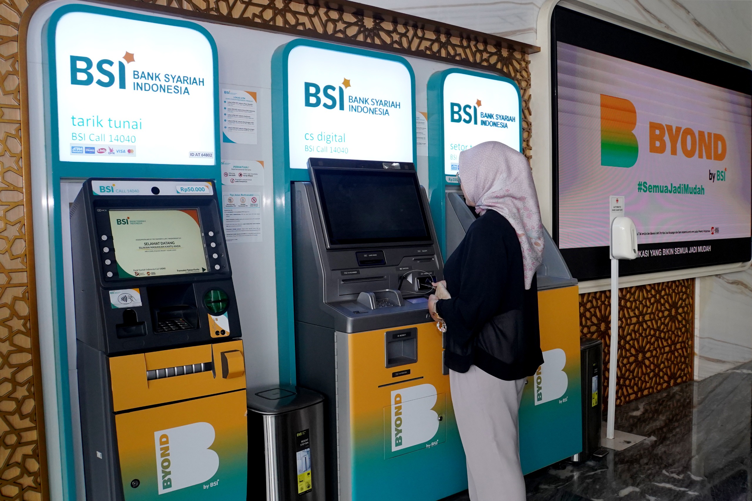 BSI Distribusikan Zakat Rp268,6 Miliar: Laba Rp7,01 Triliun Tingkatkan Manfaat