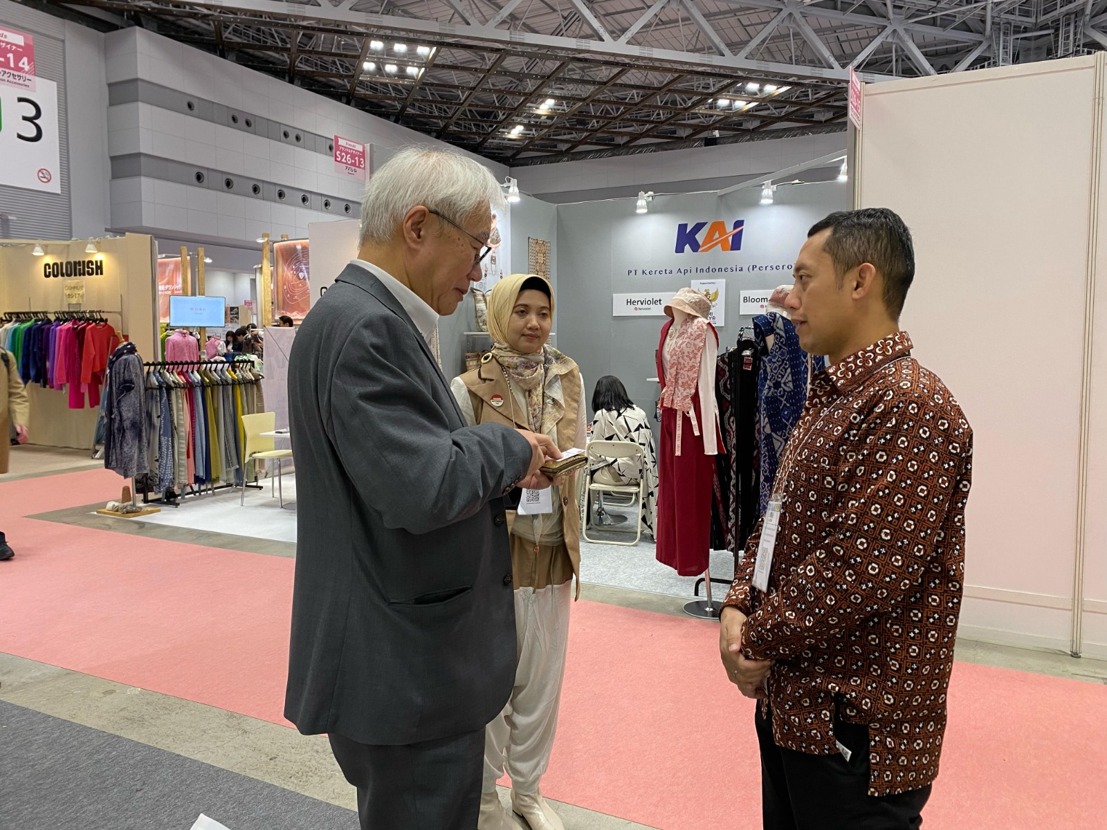 KAI Perluas Jangkauan UMKM Indonesia Lewat Fashion World Tokyo 2025