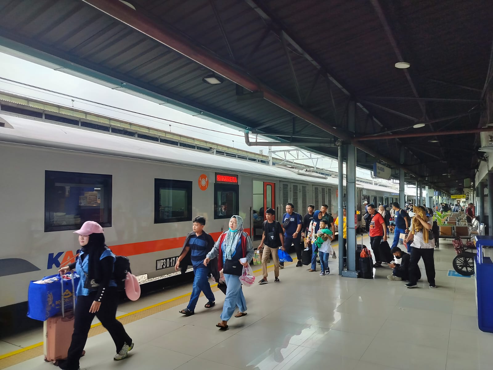 Lebaran 2025, Moda Rel Diminati 21,7 Juta Pelanggan KAI