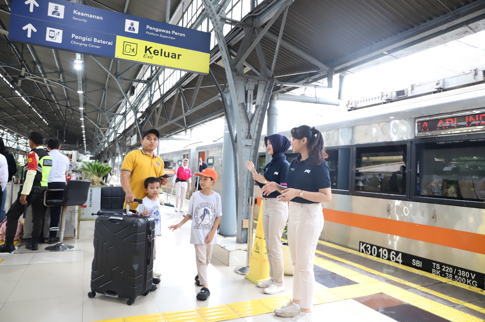 Hari Pertama Lebaran, KAI Group Catat 984 Ribu Penumpang, Total 13,3 Juta Penumpang Sejak 21 Maret 2025