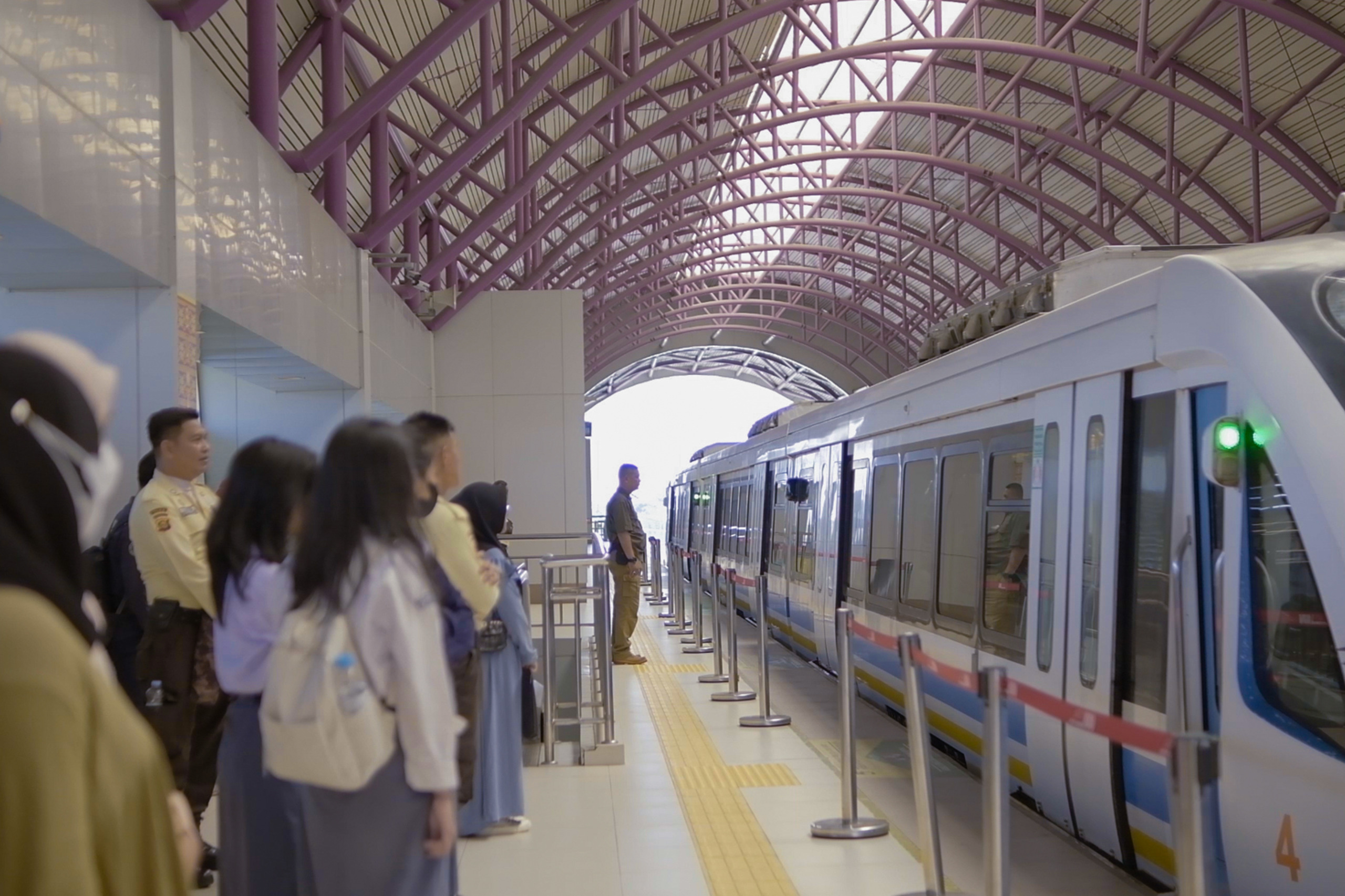LRT Sumsel Catat 343 Ribu Penumpang Selama Lebaran, Komitmen Layanan Terus Ditingkatkan