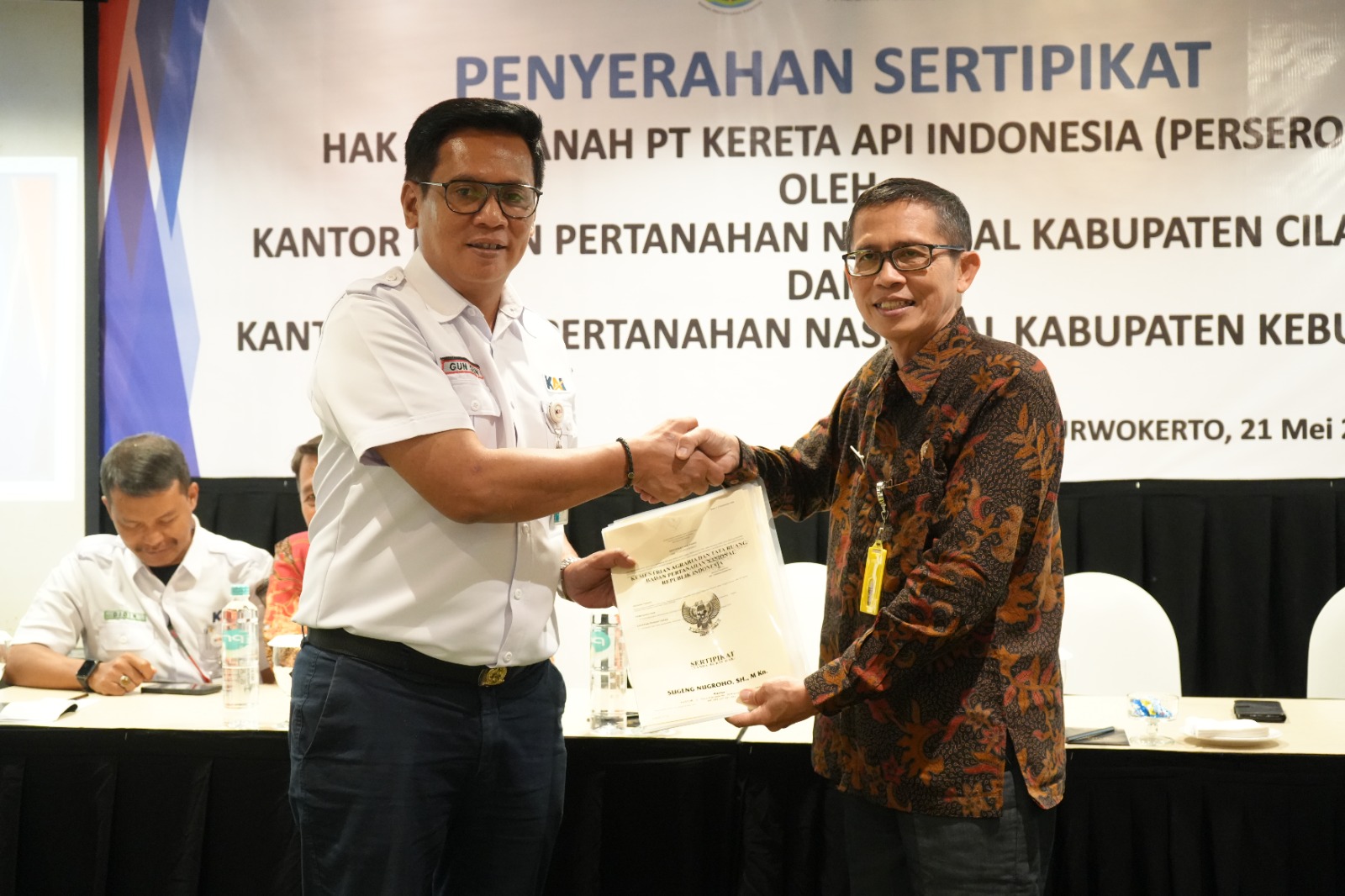 KAI Daop 5 Purwokerto Terima Sertifikat dari BPN